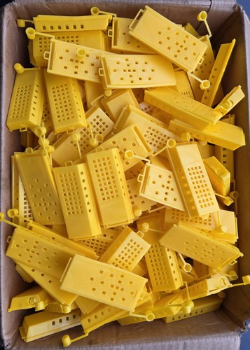 Pieces yellow queen bee - 20,